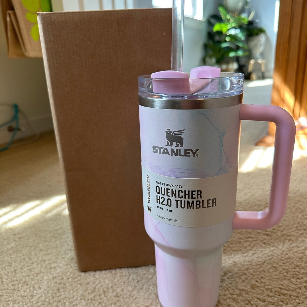 Stanley 40 oz Target Tulle Quencher